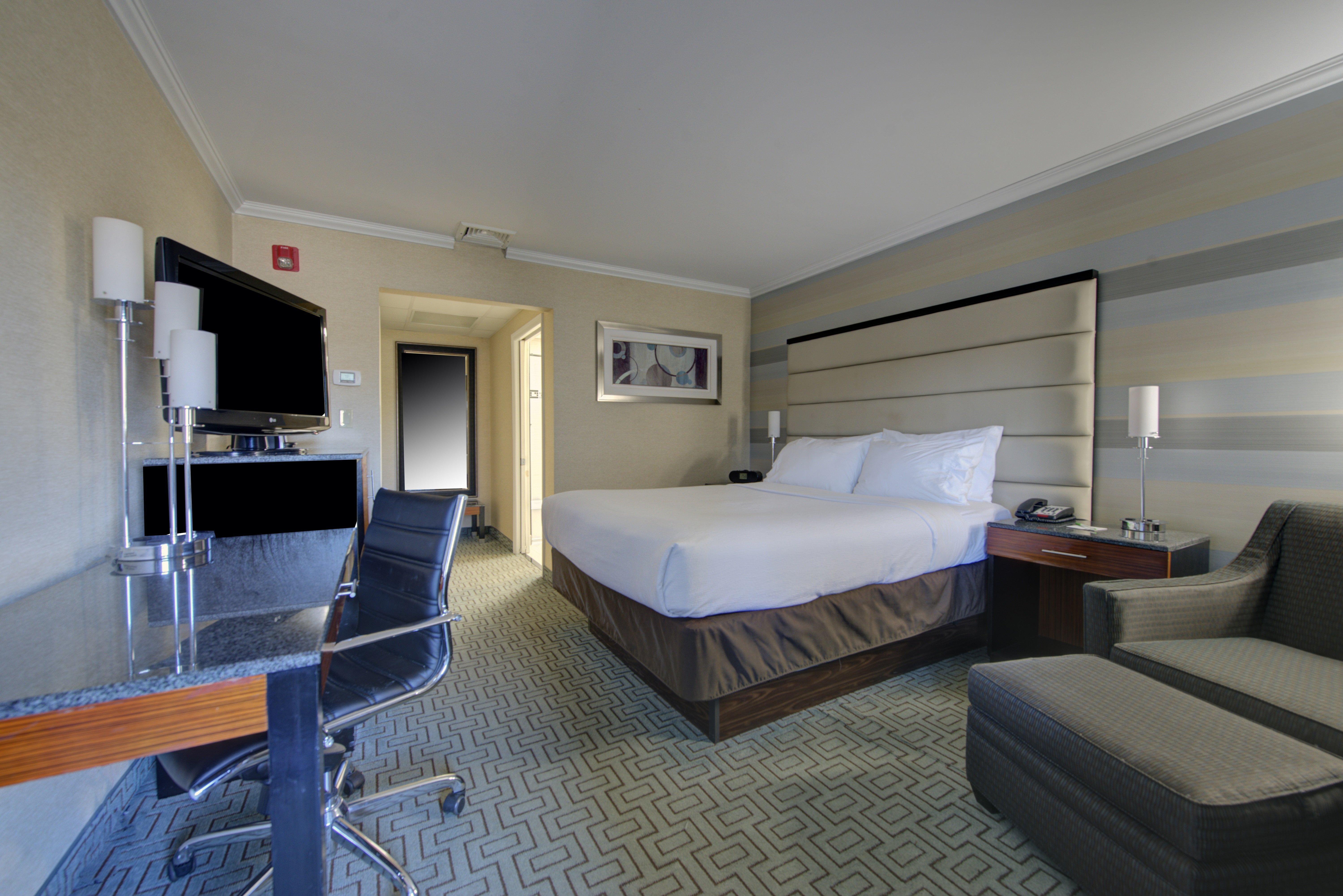 Holiday Inn Plainview-Long Island By Ihg Bagian luar foto