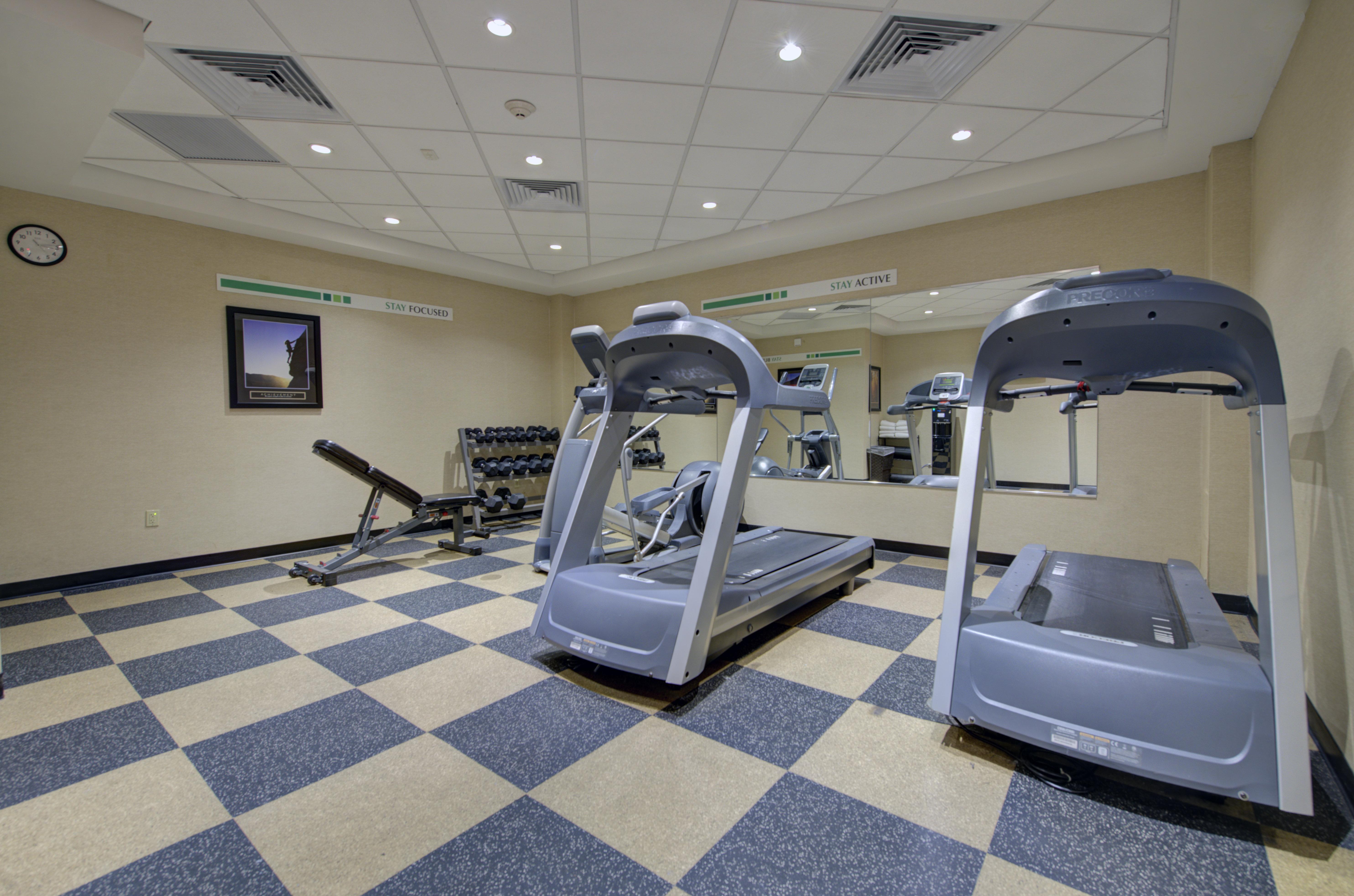 Holiday Inn Plainview-Long Island By Ihg Bagian luar foto