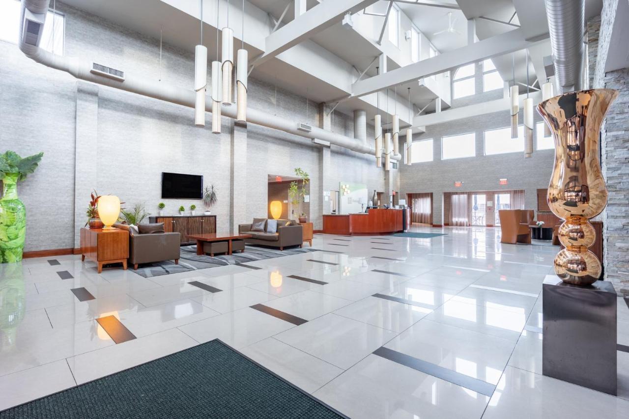Holiday Inn Plainview-Long Island By Ihg Bagian luar foto