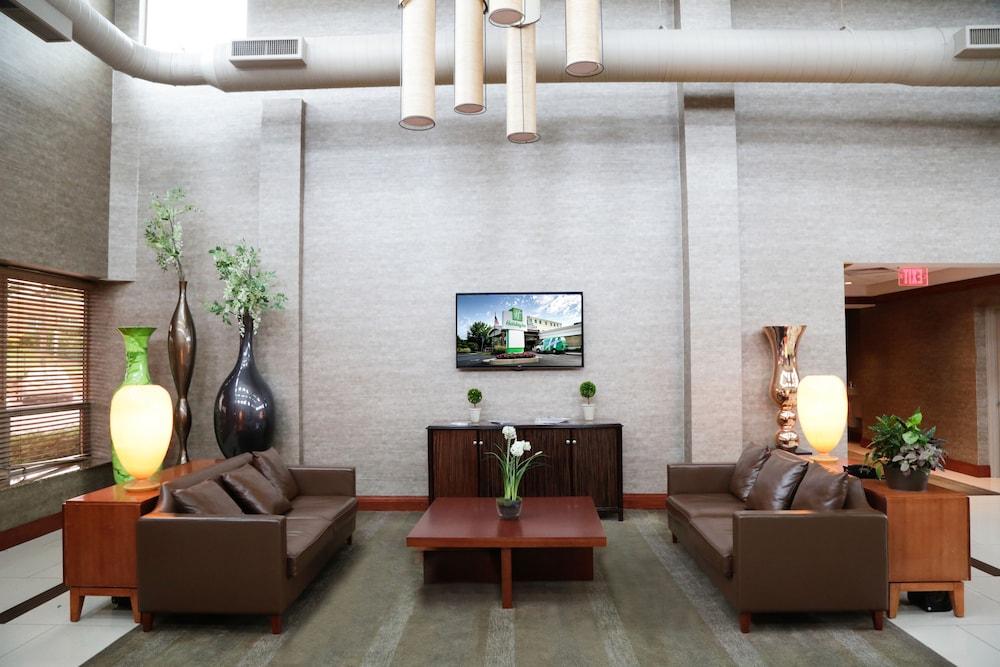 Holiday Inn Plainview-Long Island By Ihg Bagian luar foto